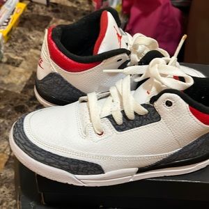 White red grey excellent condition worn 1